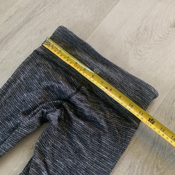 Lulu Lemon Tight Size 4 Wunder Under Low Rise Luon Variegated Knit Black Heather - Picture 5 of 12